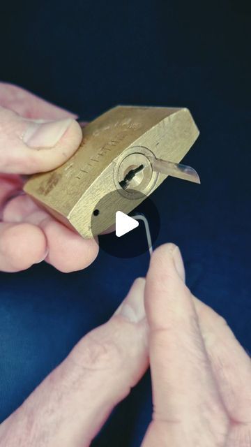 Dmac on Instagram: "Front shimming a cheap padlock ☝🏻😯

#lockpicker #pickalock #asmr #padlock #lockpicking #locksport #locksports #howtolockpick #shim #masterlock #howtopickalock #edc #edcgear #trending
#locksportcommunity" Picking Locks, Diy Lock, Lock Picking Tools, Lock Pick Set, Lock Picking, Edc Gear, On Instagram, Quick Saves, Instagram