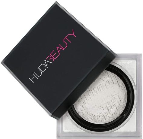 Huda Beauty Easy Bake Loose Powder 20g Pound Cake #Huda #HudaBeautyPowder #TranslucentPowder #Baking #Makeup Powdered Sugar Cookies, Easy Bake, How To Apply Concealer, Neutral Undertones, Translucent Powder, Makati, Tan Skin, Jeffree Star, Makeup Base