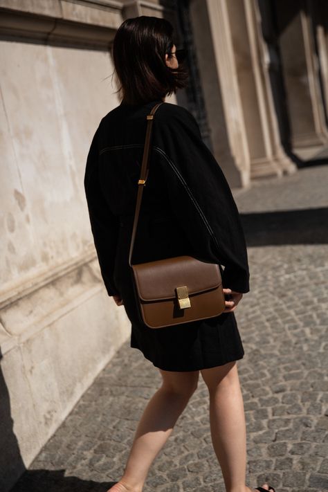 Kimono Dress + Céline Box Bag — VIENNA WEDEKIND Celine Box Bag Outfit, Celine Bag Outfit, Celine Classic Box Bag, Celine Classic Box, Celine Box Bag, Celine Box, Kimono Wrap Dress, French Girl Chic, Celine Bags