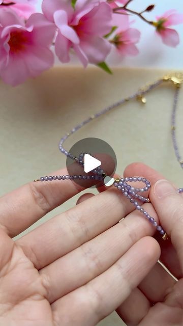 Beaded Bow Necklace Tutorial, Beaded Bow Necklace, Beaded Necklace Tutorial, Jewelry Designing, Necklace Tutorial, Bow Necklace, Golden Jewelry, Bow Jewelry, Jewelry Lover