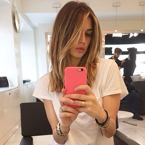 Cut Golden Blonde Hair, Modern Haircuts, Hair Color For Women, Brown Blonde Hair, Hair Color And Cut, Stil Inspiration, Mid Length Hair, Hair Envy, Face Framing