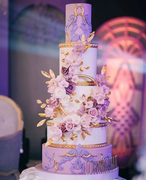 Rapunzel Quince Cake, Tangled Wedding Cake, Tangled Themed Wedding, Rapunzel Quinceanera Theme, Rapunzel Quince, Rapunzel Wedding Theme, Bolo Rapunzel, Lavender Quince, Quince Cakes