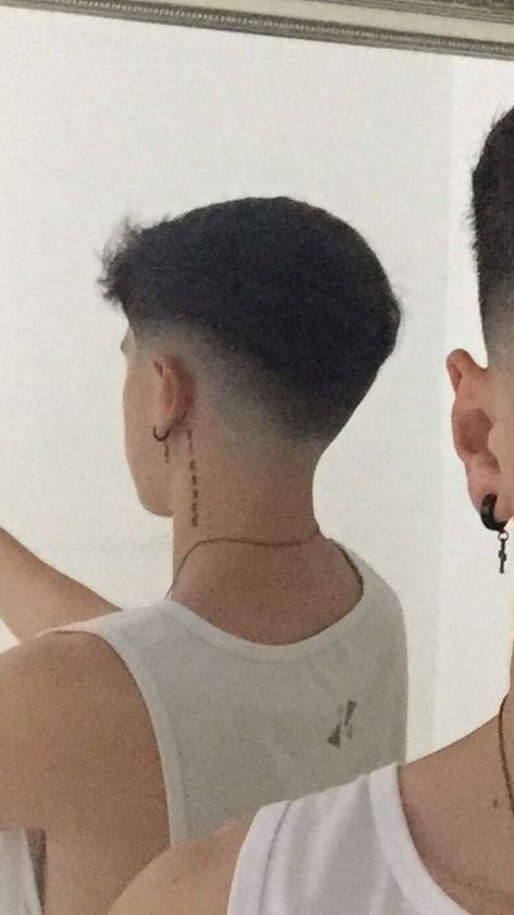 Short Hair Undercut Drop Fade, Drop Fade Undercut, Modern Low Fade, Low Fade Hairstyle, Low Fade Long Hair, Fine Hair Men, Fade Haircut Styles, Fade Hairstyle, Haircut Names For Men