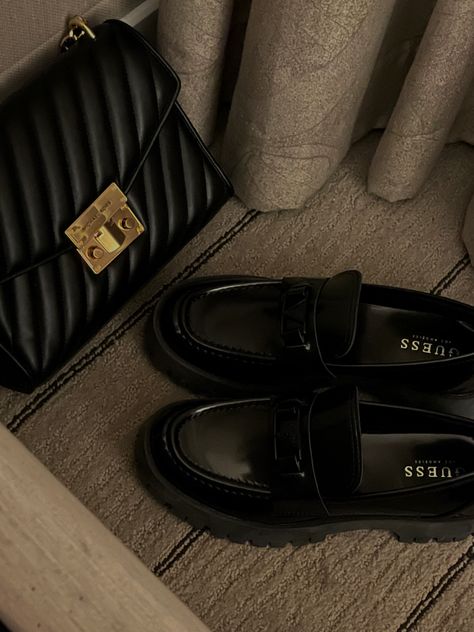 #guess #michaelkors #loafers #blackpurse Guess Loafers Outfit, Guess Loafers, Loafers Outfit, Black Everything, Aesthetic Lifestyle, Michael Kors Purse, All Black Everything, Black Loafers, Black Purses