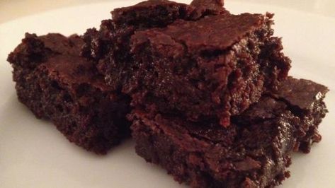 Classic Unsweetened Chocolate Brownies Recipe - Food.com Best Moist Chocolate Cake, Peanut Butter Cup Brownies, Paleo Brownies, Chocolate Cake Recipe Moist, Brownie Cups, Peanut Butter Brownies, Moist Chocolate Cake, Chocolate Recipe, Unsweetened Chocolate