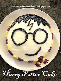 Sunshine and a Summer Breeze: Harry Potter Cake Easy Harry Potter Cake, Gateau Harry Potter, Harry Potter Birthday Cake, Harry Potter Bday, Harry Potter Baby Shower, Harry Potter Theme Party, Harry Potter Food, Festa Harry Potter, Anniversaire Harry Potter