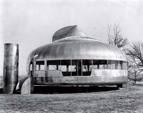 Dymaxion House, Richard Buckminster Fuller, Architecture Antique, Quonset Hut, Buckminster Fuller, Henry Ford Museum, Unusual Buildings, Walter Gropius, Dome House