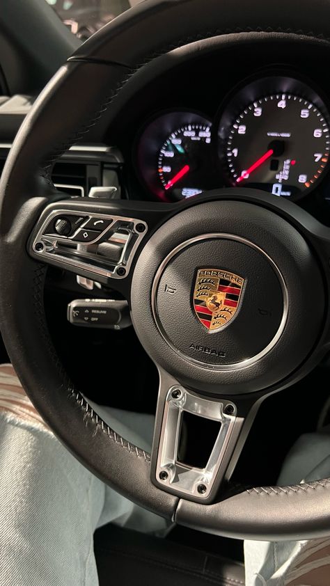 cozy car interior , clean car aesthetic Ceo Wallpaper, Ceo Aesthetic, Xe Porsche, Cozy Car, Wealthy Woman, Fotografi Iphone, F1 Wallpaper Hd, Clean Car, Lux Cars