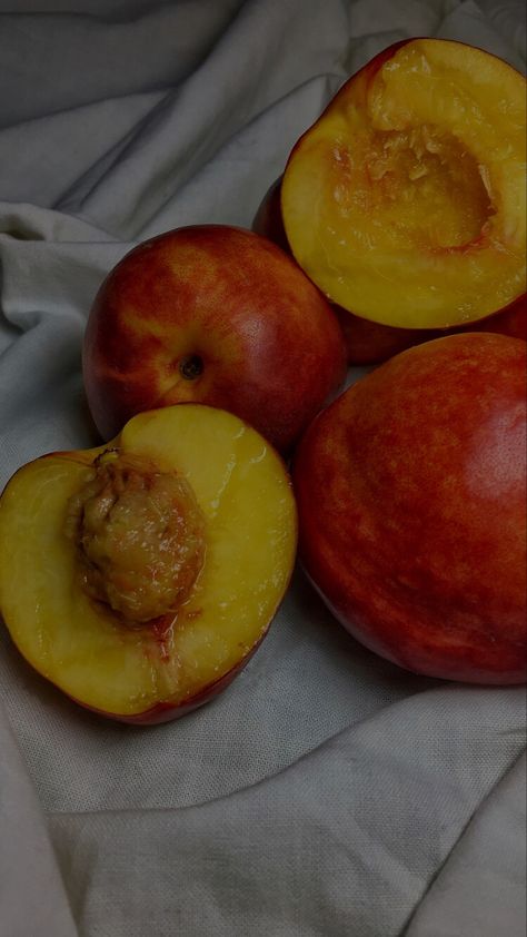 Nectarine Pictures, Nectarine Aesthetic, Core Core, Nectarine, Snacks, Fruit, Quick Saves