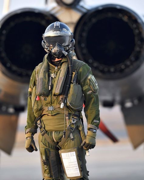 JG Marty Martinez French Fighter Pilot Rafale Solo Display Pilot 2016-2017 Coach 2018-2019  F Air Force Uniforms, Pilot Uniform, Jet Fighter Pilot, Air Force Pilot, Helicopter Pilots, Female Pilot, Tattoos Quotes, Jet Fighter, Air Fighter