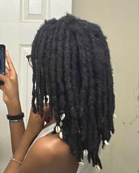 60 Locs, Retwist Locs, Thick Locs, Glamour Hair, Dreadlock Hairstyles For Men, Beautiful Dreadlocks, Short Locs Hairstyles, Dreadlock Style, Dreadlock Styles