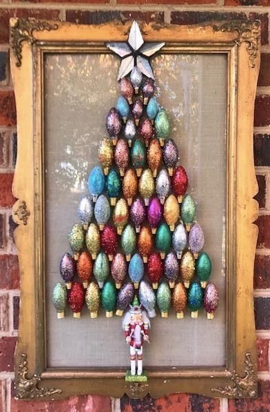 21 BRIGHT IDEAS To Repurpose Vintage Christmas Lights! Here are awesome ideas for ways to reuse old-fashioned Christmas lights for fun (and safe) new Christmas decor and Christmas crafts! #christmascrafts #christmasdecor #repurpose #reuse #upcycle #vintagechristmaslights #oldfashionedchristmaslights #ideasforoldfashionedchristmaslights #ideasforvintagechristmaslights #waystorepurposecintagechristmaslights #waystoreusevintagechristmaslights #waystoreuseoldfashionedchristmaslights #lightbulbcrafts Kids Christmas Tree, Christmas Tree Craft, Christmas Trees For Kids, Signs Diy, Tree Craft, Christmas Tree Crafts, Belem, Noel Christmas, Tree Crafts