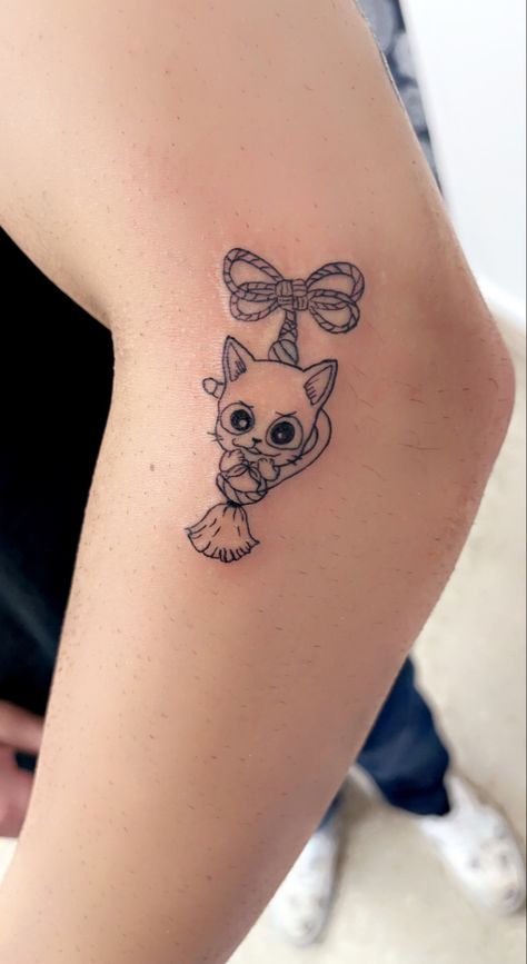 Happy Fairy Tail Tattoo, Fairytale Tattoo Anime, Fairytail Tattoos Ideas, Fairy Tail Tattoos, Fairy Tail Tattoo Ideas, Fairy Tail Keys, Happy Fairy Tail, Fairy Tail Tattoo, Tail Tattoo