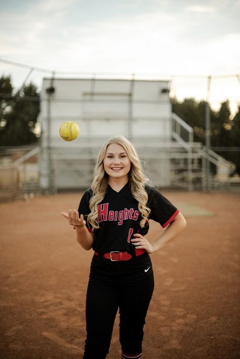 Softball Pictures Poses With Bat, Softball Hoco Pictures, Softball Photography Ideas, Softball Pitcher Senior Pictures, Softball Field Senior Pictures, Softball Photoshoot Ideas Photo Shoot, Senior Softball Photoshoot Ideas, Professional Softball Pictures, 8u Softball Pictures