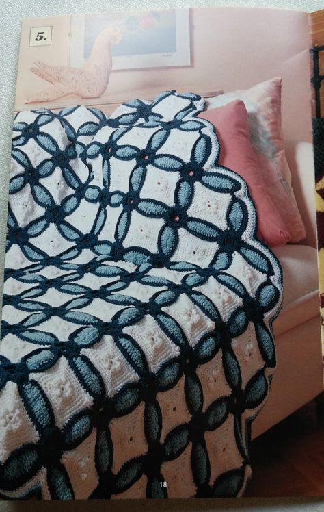 Patterns for seven quilts to crochet Wedding Gift Crochet Blanket, Acrylic Yarn Crochet, Crochet Wedding Gift, Wedding Crochet Patterns, Motifs Afghans, Crochet Quilt Pattern, Pattern Wedding, Crochet Wedding, Crochet Quilt