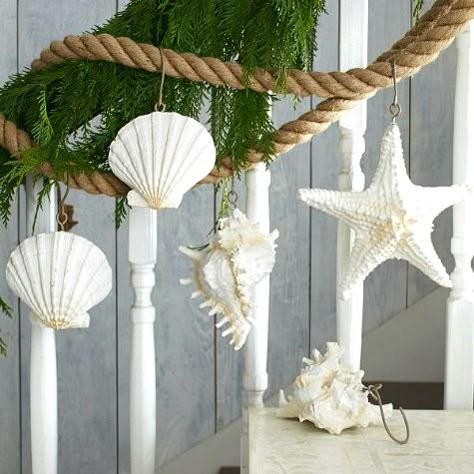 Seashell Garland, Beach Christmas Decorations, Decoration Theme, Coastal Christmas Tree, Florida Christmas, Coastal Christmas Decor, Coastal Holiday, Beachy Christmas, Nautical Christmas