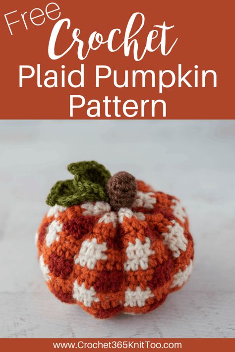 Wreaths Halloween, Crochet Fall Decor, Crochet Plaid, Thanksgiving Crochet, Crochet Pumpkins, Plaid Crochet, Plaid Pumpkin, Fall Crochet Patterns, Halloween Crochet Patterns