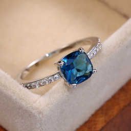 Wide Wedding Bands, Blue Gemstone Rings, Womens Rings Fashion, Blue Ring, Square Rings, Elegant Ring, Engagement Jewelry, Blue Gemstones, Rings Simple