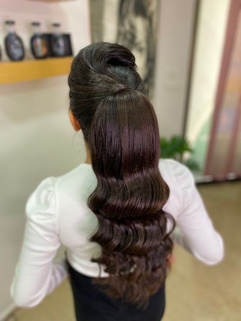 #hair #hairstyles #hairs #ponytail Bouncy Ponytail, High Ponytail, High Ponytails, Hair Hairstyles, Hairstyles, Hair Styles, Hair