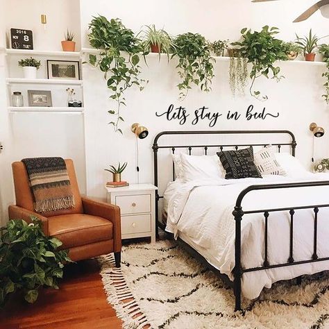 Shelf Above Bed, Modern Bedroom Lighting, Small Space Interior Design, Aesthetic Bedroom Ideas, Above Bed Decor, Bedroom Plants, Vintage Bedroom, White Farmhouse, Shelves In Bedroom