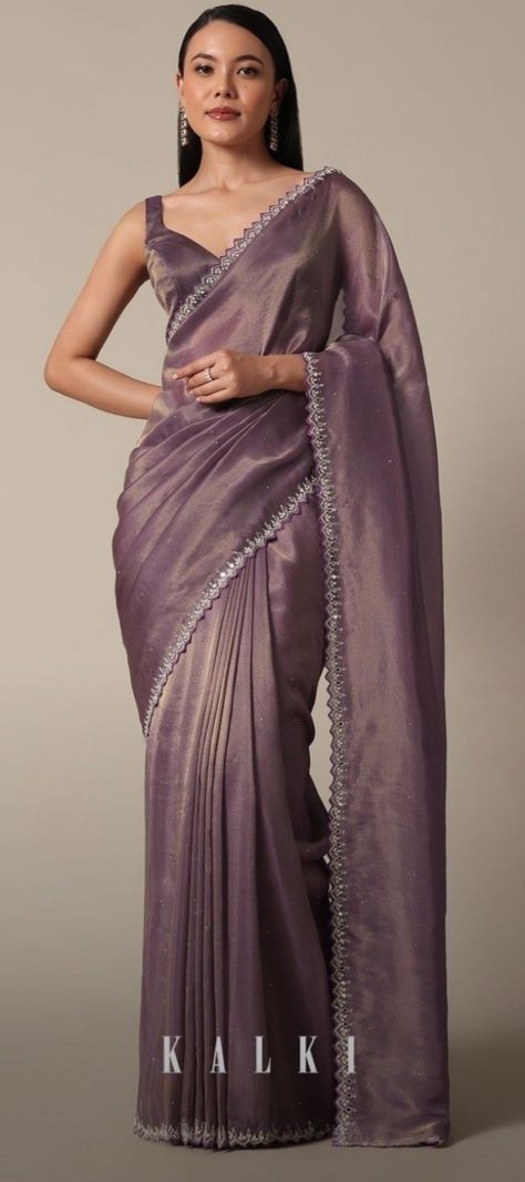 Lilac Saree, Crush Saree, Saree Wearing Styles, Simple Saree Designs, Trendy Outfits Indian, Scallop Border, Simple Frocks, New Saree Blouse Designs, Kalki Fashion