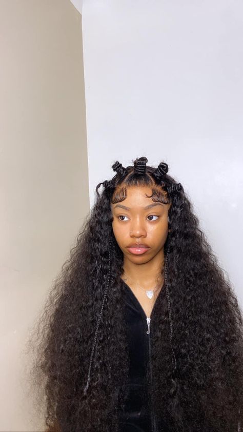 Curly Wig Hair Styles For Black Women, Curly Lace With Braids, Lace Front Curly Wig Hairstyles, Styles To Do With Curly Wig, Styled Curly Wig, Curly Lace Styles, Unique Wig Hairstyles For Black Women, Hairstyles On Curly Wig, Curly Wig Install Styles