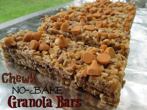 Peanut Butterscotch Granola Bars - I finally achieved that soft & chewy Sunbelt Bakery granola bar texture! Sunbelt Granola Bars, Preacher Cookies, Coconut Oil Chocolate Chip Cookies, No Bake Granola Bars, Chewy Granola Bars, Baked Granola, Granola Recipe Bars, Snacks Appetizers, Chewy Granola