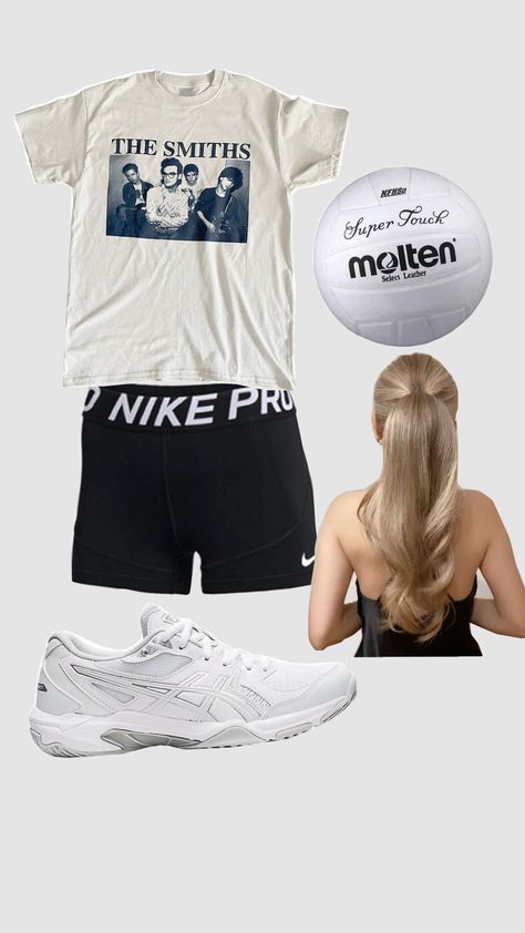 Volleyball practice fit Outfits For Volleyball Practice, Cute Volleyball Outfits For Practice, Volleyball Outfits Practice Clothes, Volleyball Outfit Ideas, Volleyball Shorts Outfit, Volleyball Outfits Practice, Training Outfit Women, Volleyball Practice Outfits, Volleyball Fits