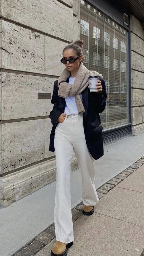 Old Money Fashion, Money Fashion, Mode Instagram, Skandinavian Fashion, Chique Outfits, Professional Outfits Women, Winter Mode, Estilo Preppy, 가을 패션