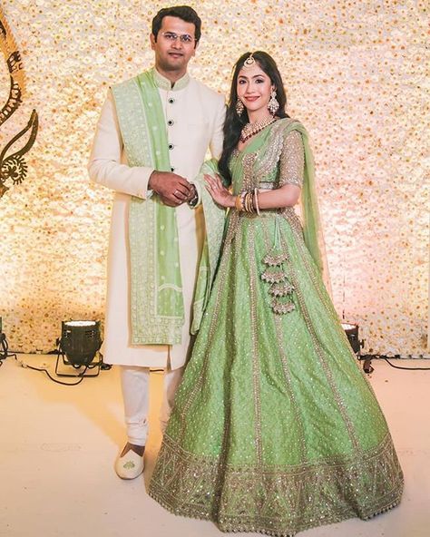 Stunning Pastel-Hued Outfits We Spotted Real Brides In! Grooms Photos, Engagement Couple Dress, Engagement Dress For Groom, Wedding Matching Outfits, Orang India, Engagement Dress For Bride, Pengantin India, Bridal Sarees South Indian, Anushree Reddy