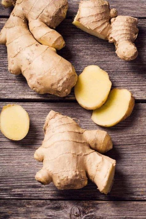 Yes, you can freeze fresh ginger. Learn a helpful tip in the article. To freeze ginger root just slice it into small pieces and put it in an airtight container. #DIY #Cooks #KitchenTips Freeze Ginger Root, Freeze Ginger, Storing Fresh Ginger, Ingredients Photography, Food Health Benefits, Dry Ginger, Homemade Lemonade, Cooking 101, Spice Rub