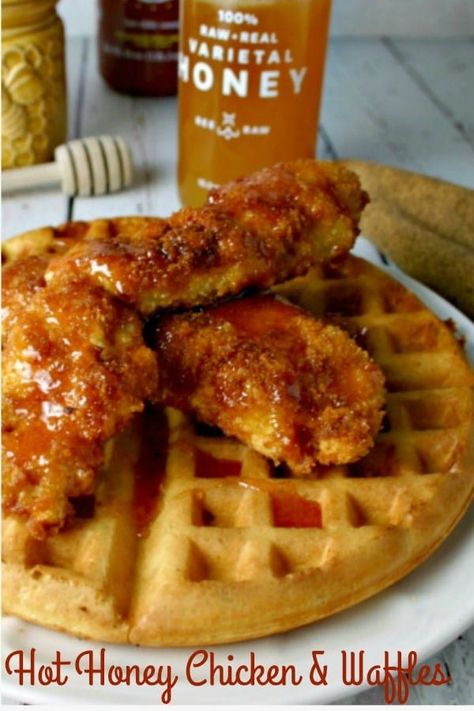 Crispy Waffles, Hot Honey Recipe, Cornflake Chicken, Chicken N Waffles, Hot Honey Chicken, Spicy Fried Chicken, Fried Chicken And Waffles, Crispy Waffle, Chicken And Biscuits