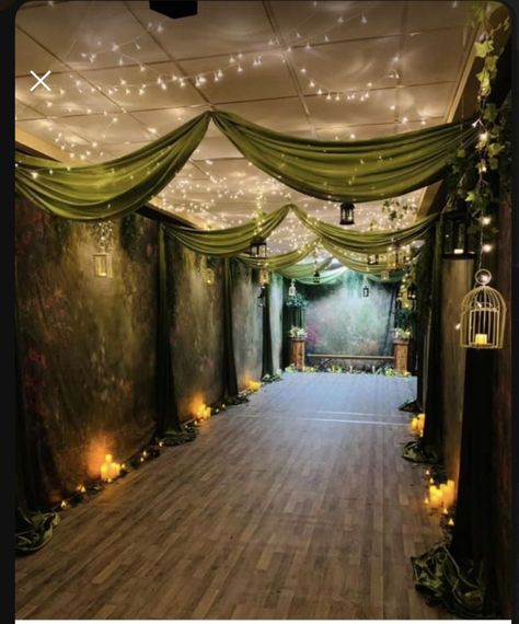 Disney Homecoming, Enchanted Forest Prom, Prom Planning, 8th Grade Dance, Enchanted Forest Theme, Winter Dance, Evening Gala, Dance Themes, Prom Decor