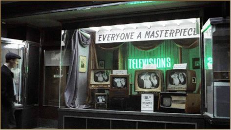 Store Front Display, Tv Window, Tv Store, Go Best Friend, Vintage Tv, Store Front, Shop Window, Window Display, Store Fronts