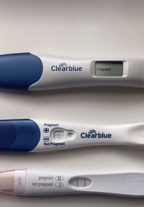 Clear Blue Pregnancy Positive, Pregnant Test Positive, Pregnant Test, Sick Day Essentials, Fake Pregnancy, Cute Pregnancy Pictures, Mommy And Baby Pictures, Fertility Health, Pregnancy Goals