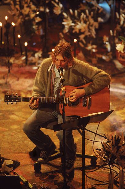 Otd 1993: Nirvana Record "Mtv Unplugged In New York" Pictures Gallery - Getty Images Music Studios, Mtv Unplugged, Kurt Cobain, Nirvana, Mtv, Guitar, New York, Music, Christmas