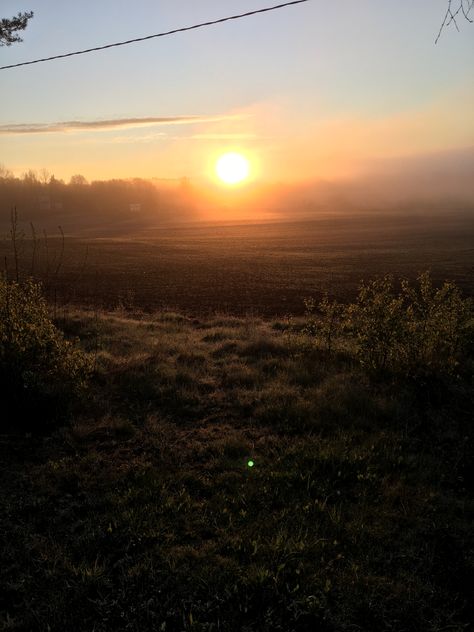 Sunrise in Finland #sunrise #photography #nature #artistic #photo #environment #morning #Finland #countryside #landscape #field #sky #sun #light  #art #lawofattraction #manifest #god Finland Countryside, Sunrise Photography Nature, Landscape Field, Countryside Landscape, Sun Light, I Want To Travel, Sunrise Photography, Photography Nature, Light Art