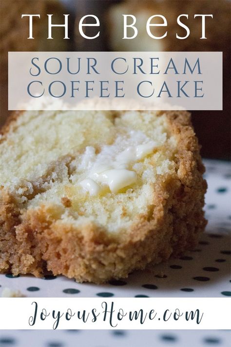 Make this coffee cake the night before. Sour cream is the trick to a soft cake. The topping is put on right before baking, producing that yummy crunchy crust after baking. The middle is soft and delicious holding the same topping but baking in soft. Wake up your house to the fragrant smell of this delicious sour cream coffee cake! Pecan Crumble, Breakfast Coffee Cake, Coffee Cake Recipes Easy, Coffee Cake Muffins, Sour Cream Coffee Cake, Coffee Cake Recipe, Delicious Coffee, Coffee Cake Recipes, Sauce Tomate