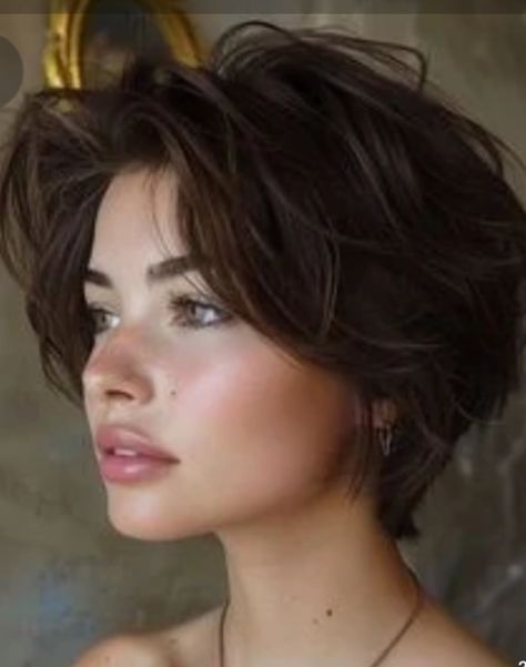 Very Very Short Hair For Women, Short Layered Womens Haircuts, Short Haïr Cut For Women, Short Hair For Brunettes, Short Haircuts For Women With Thinning Hair, Short Haircuts Women Round Face, Women's Short Haircut, Short Hairstyle Women Fine Hair Edgy, Short Hair Cuts Round Faces