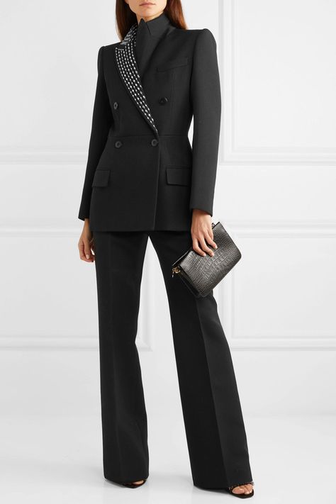 cd0dce8fca267bf1fb86cf43e18d5598desc51593350ri Woman Suit Fashion, Black Suit, Blazer Outfits, Work Outfits Women, 가을 패션, Professional Outfits, Suit Fashion, Work Attire, Looks Style