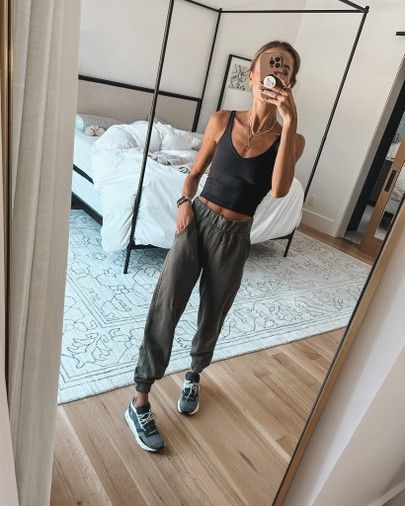 Lululemon Outfit, Basic Girl Outfit, Basic Girl, Lululemon Joggers, Lululemon Outfits, Athleisure Trend, Lululemon Tank, Lululemon Align, Cute Fits