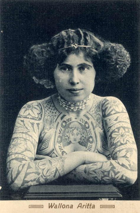 Wallona Aritta, a postcard of one of Australia's tattooed ladies #tatts #ink #tattoo Chin Myanmar, Cirque Vintage, Australia Tattoo, Real Tattoos, Tattooed Woman, Vintage Tattoos, Funky Tattoos, History Tattoos, Tattoo People