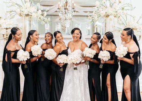 Millionaire Pictures, Bridesmaid Proposal Black, Bridesmaid Proposal Brunch, Bridesmaid Dresses Black, Wedding Challenge, Bride And Bridesmaid Pictures, Virtual Consultation, Pose Wedding, Black Brides