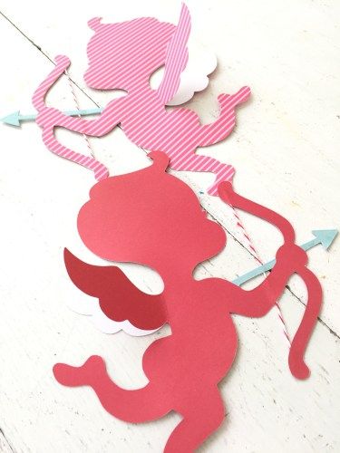 paper cupids Cupid Diy, Valentines Decor, Diy Valentines Decorations, Valentines Decorations, Bear Crafts, Paper Stars, Valentine Day Crafts, Valentines Day Party, Valentines Day Decorations