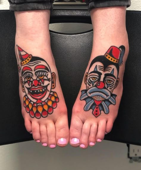 #traditionalamericantattoos, #traditionalnativeamericantattoos, #smallnativeamericantattoos, #nativeamericantribaltattoos, #nativeamericantattoossymbols, #nativeamericantattoosmeanings, #nativeamericantattooshistory, #nativeamericantattoosforfemales, #3dnativeamericantattoos, Tato Mata, Circus Tattoo, Traditional Hand Tattoo, Traditional Tattoo Inspiration, Clown Tattoo, Clown Shoes, Traditional Tattoo Sleeve, American Tattoos, Traditional Tattoo Design