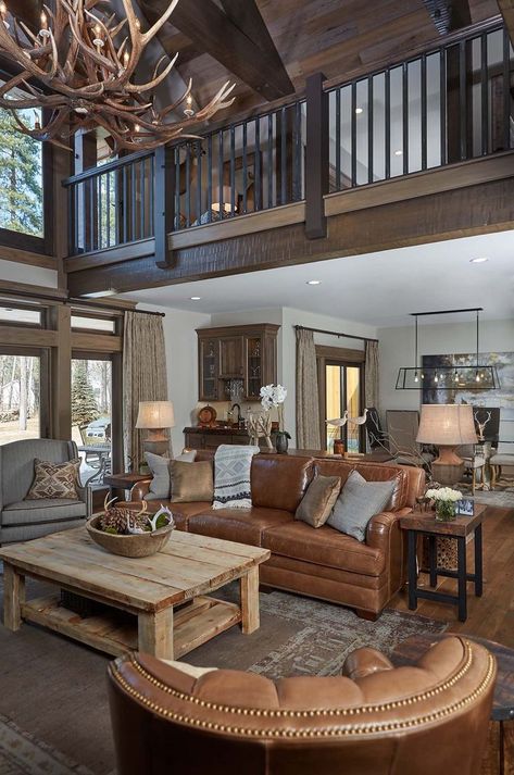 Delightful rustic feel exuded by Northern Michigan home Reka Bentuk Ruang Tamu, Rustic Chic Living Room, Rumah Moden, Hiasan Dalaman Rumah, Reka Bentuk Dalaman, Hiasan Bilik Tidur, Furnitur Ruang Keluarga, Contemporary Living Room Design, Living Room Decor Rustic