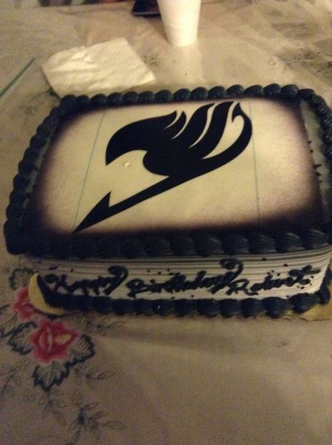 My little brother's Fairy Tail birthday cake. It is inspired by Gajeel Redfox, though it is a tad plain it is awesome. Fairy Tail Cake, Fairy Tail Birthday, Fandom Cakes, Anime Birthday, Anime Cake, Anime Rules, Anime Party, Fairy Tail Love, Birthday Activities