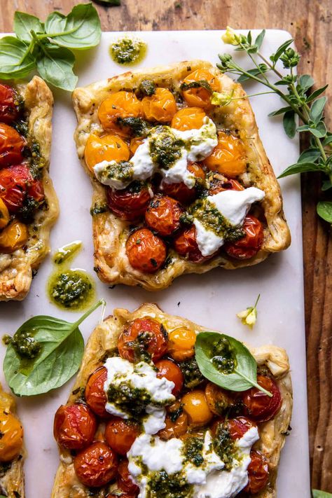 Caprese Pesto Tarts | halfbakedharvest.com Light Summer Dinners, Half Baked Harvest Recipes, Tomato Tart, Idee Pasto, Harvest Recipes, Homemade Pesto, Wontons, Half Baked, Läcker Mat