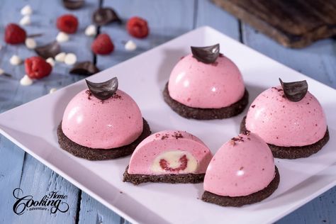 Chocolate Raspberry Mousse Domes - Home Cooking Adventure Yogurt Mousse Cake, Chocolate Raspberry Mousse, Chocolate Raspberry Mousse Cake, Raspberry Mousse Cake, Mousse Cake Recipe, Raspberry Desserts, Raspberry Mousse, Mousse Dessert, Dried Raspberries