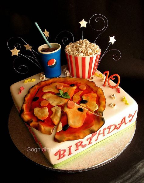 I love pizza! by Sogni di Zucchero, via Flickr Pizza Cake Design, Epic Cakes, Easy Birthday Desserts, Fantasy Cakes, Torte Creative, Pizza Cake, Jello Desserts, Torte Cupcake, Special Cakes